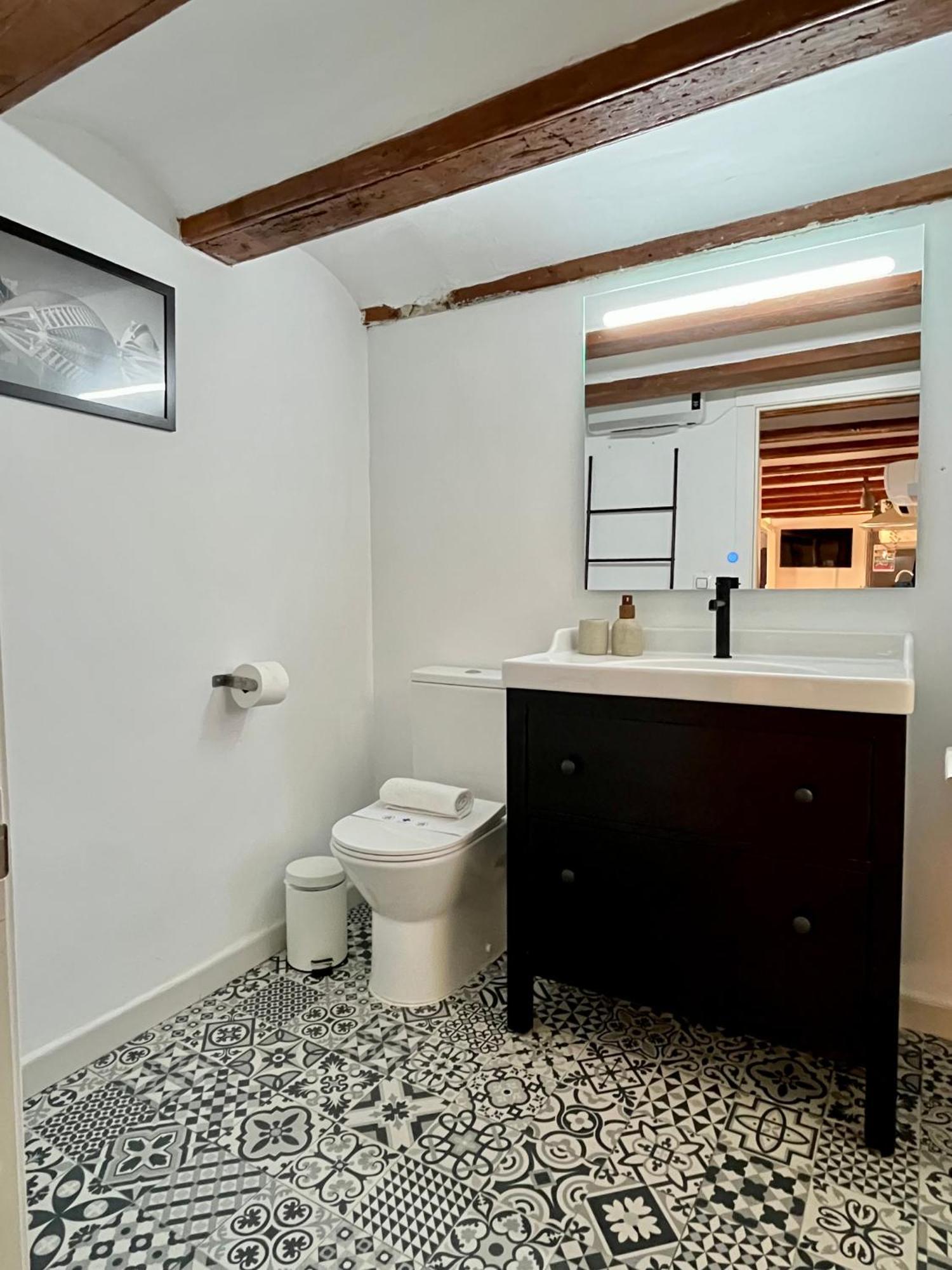 Werentvlc - Encantador Loft Casco Antiguo Valencia Bagian luar foto
